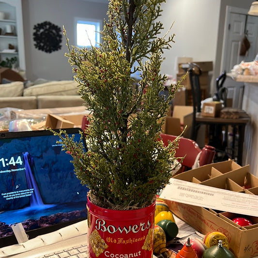 Vintage Tin with Christmas Tree