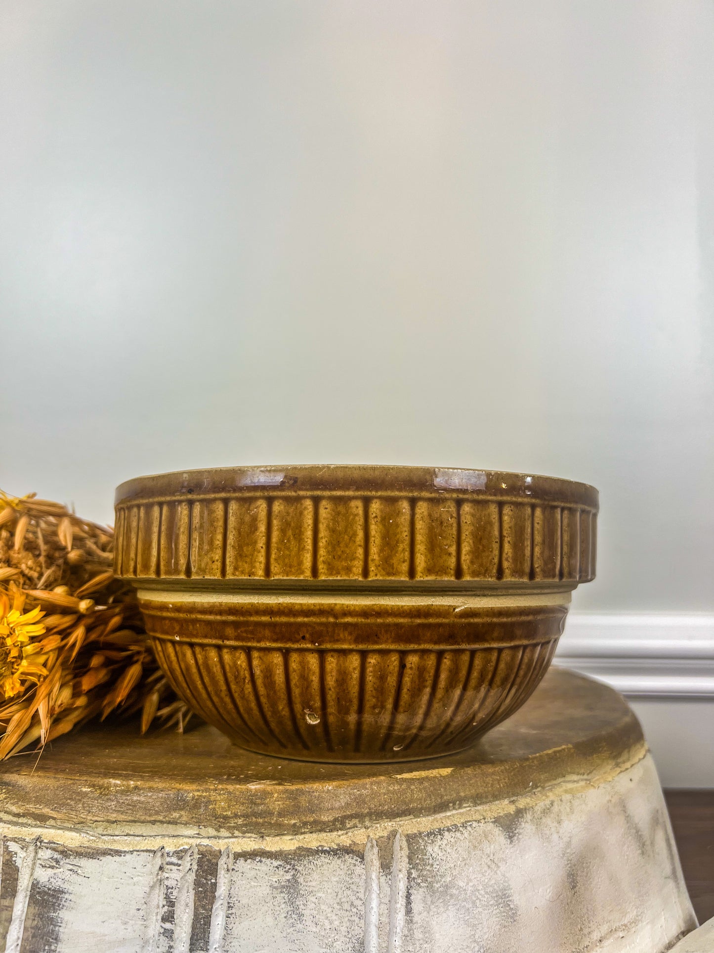 Vintage Mixing bowl brown caramel USA 7”