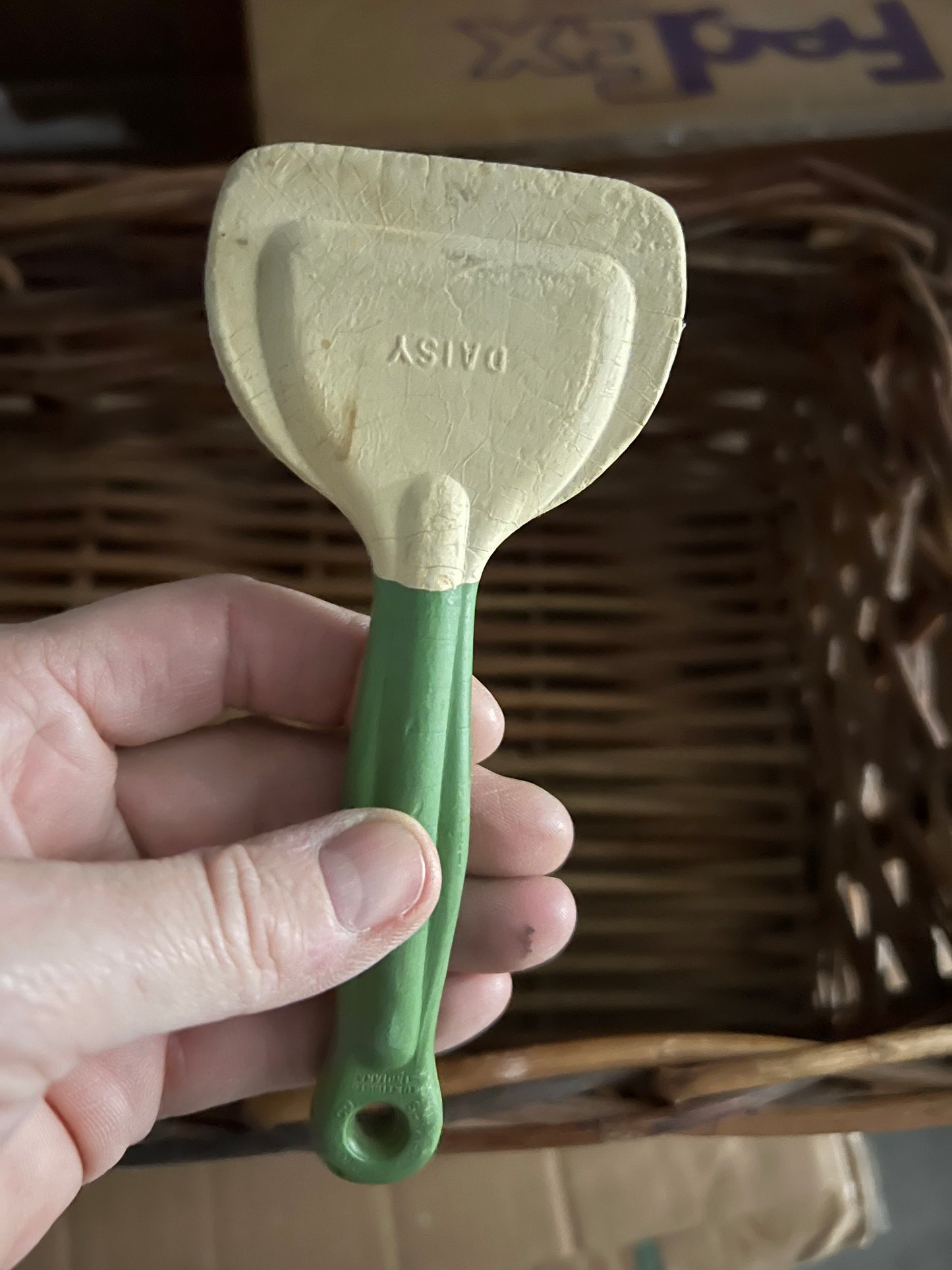 Vintage Daisy Spatula