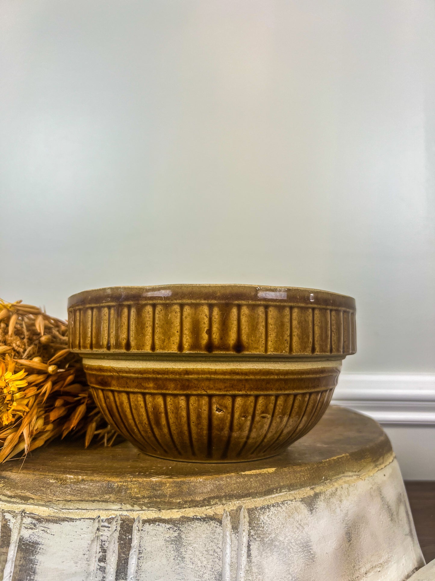 Vintage Mixing bowl brown caramel USA 7”